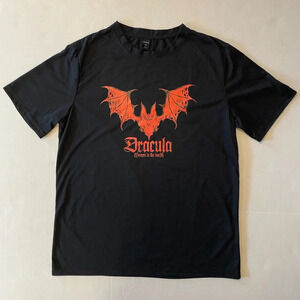 Dracula Bat Graphic Short Sleeve Black Tee T-shirt Size Medium